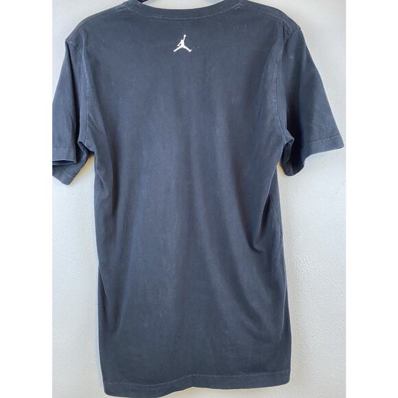 Air Jordan Shielded Jump Sz M Large Logo Hit Front Small Logo Back Black TShirt - Picture 3 of 8